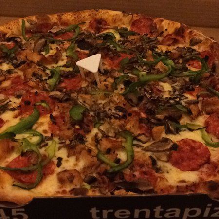 Trenta Pizza Baratiei