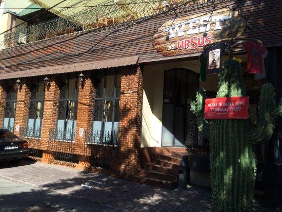 West Bar and Cafe