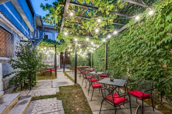The Vine Bistro