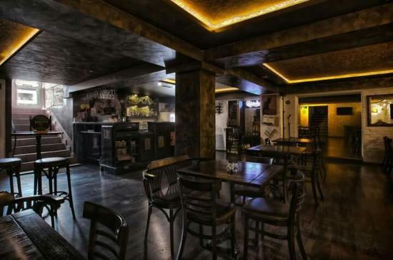 Apollo Pub
