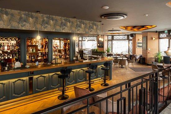 Lido's Brasserie