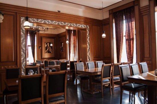 Epoca Steak House & Wine Bar