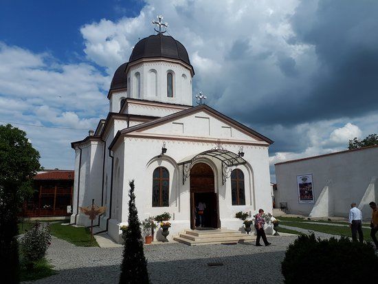 Mănăstirea Comana